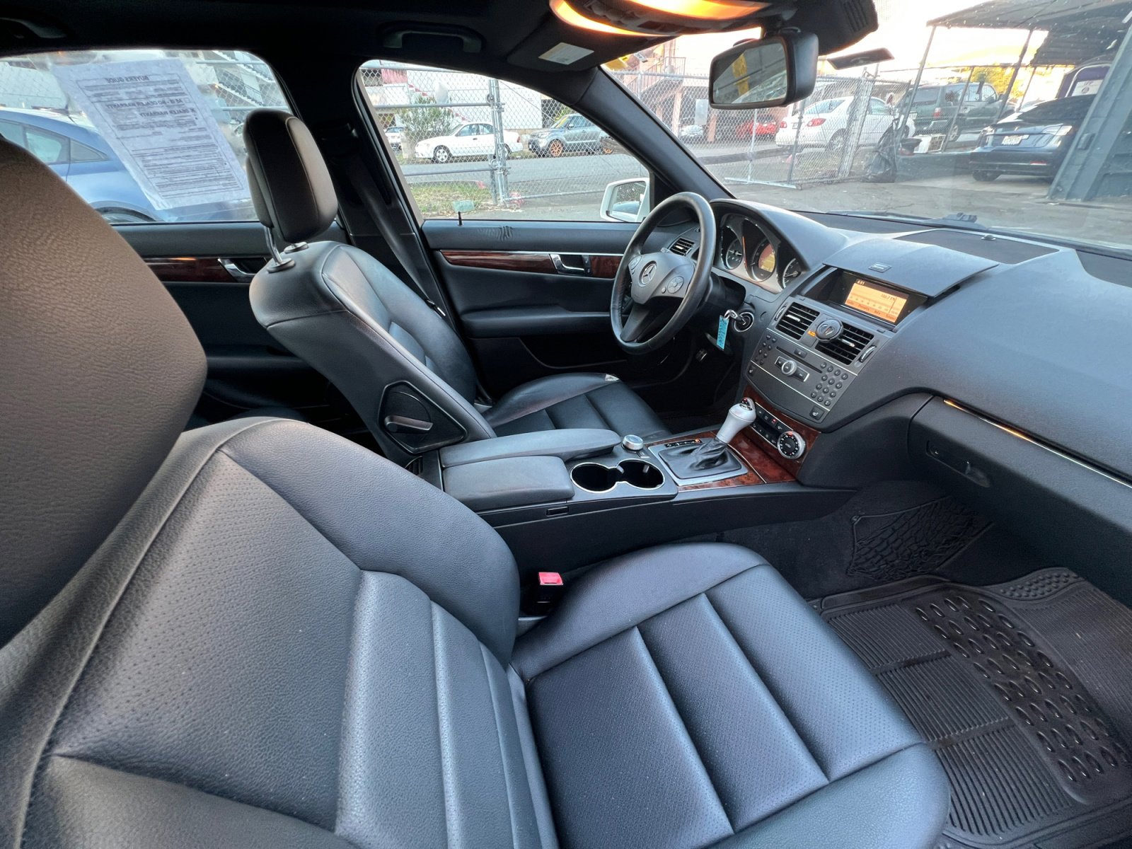 Used 2011 Mercedes-Benz C 300 4MATIC Sedan image 25