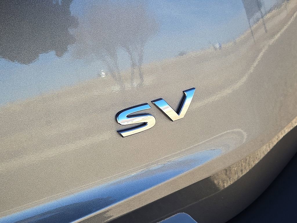 Used 2023 Nissan Rogue SV image 12