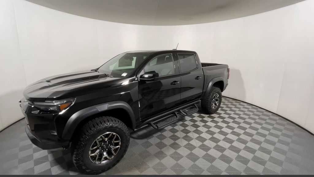 New 2026 Chevrolet Colorado ZR2 w/ Technology Package image 7