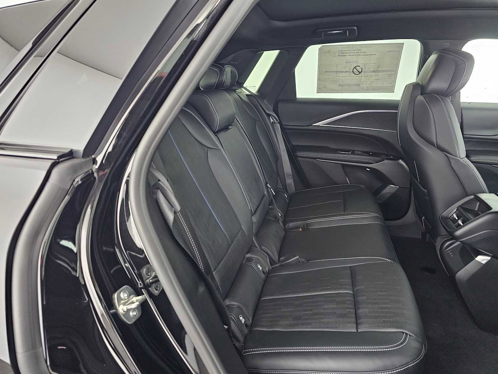 New 2026 Cadillac Lyriq Luxury image 12