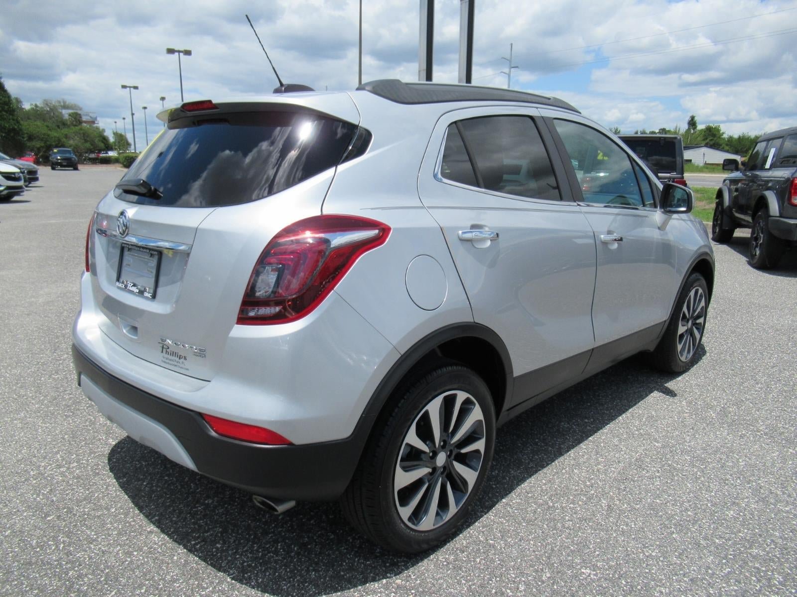 Used 2021 Buick Encore Preferred w/ Safety Package AWD/4WD image 7