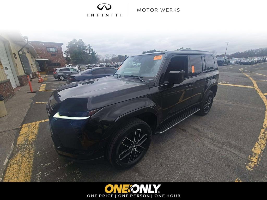 Used 2024 Lexus GX 550 w/ Accessory Package (Z1) AWD/4WD image 1