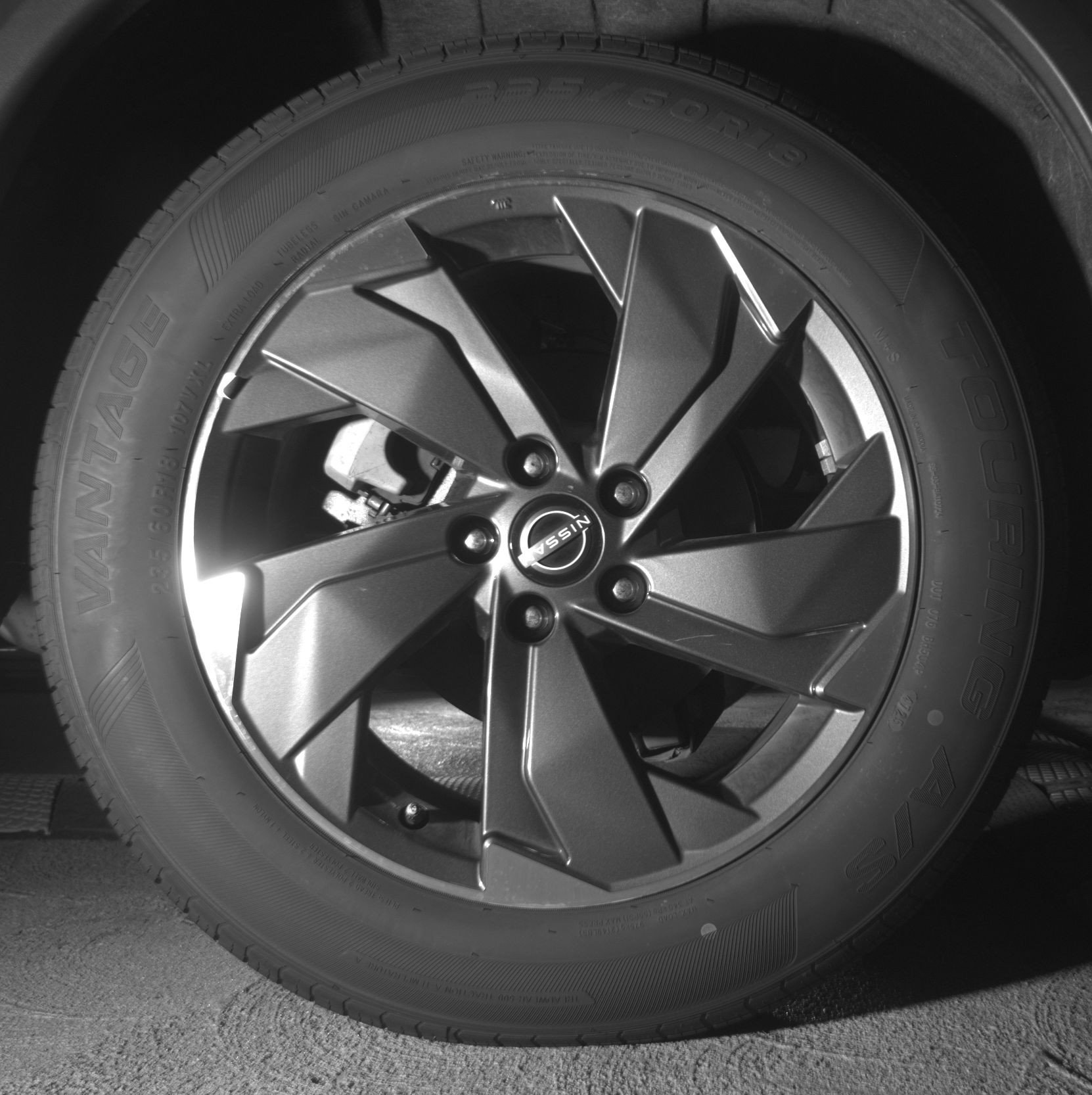 Used 2025 Nissan Rogue SV FWD image 15