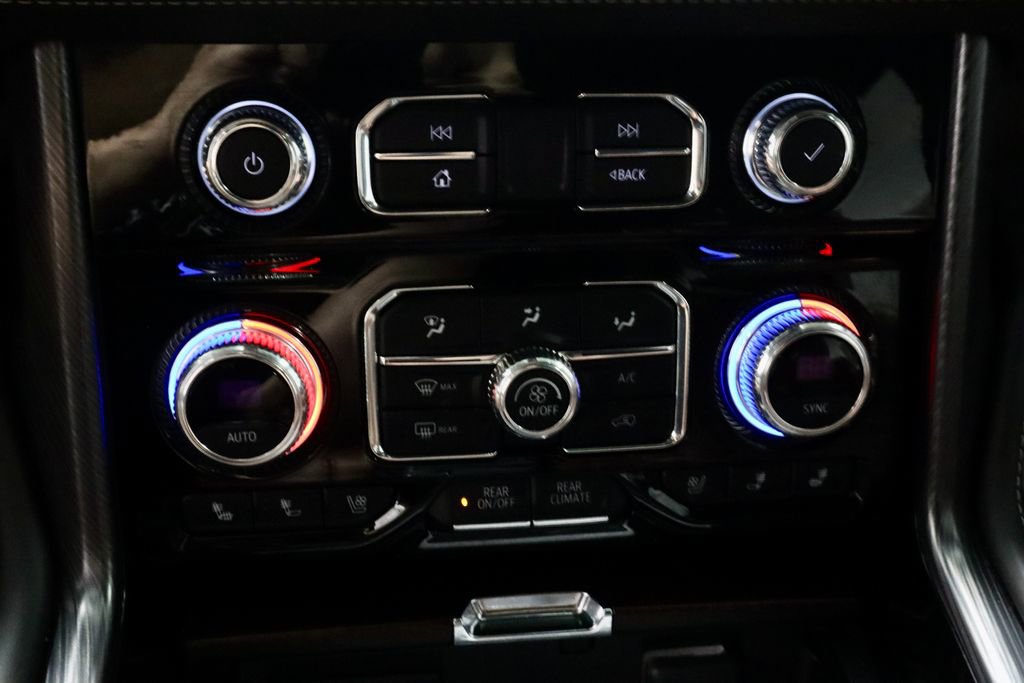 Used 2023 GMC Yukon Denali Ultimate AWD/4WD image 33