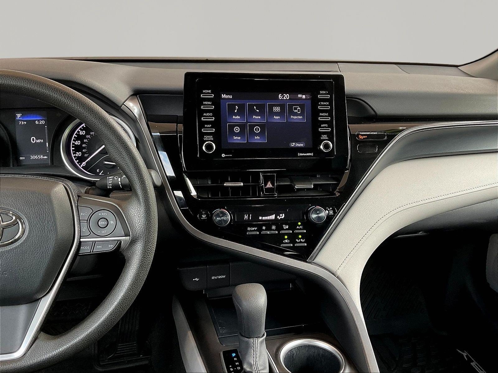 Used 2021 Toyota Camry LE FWD image 9