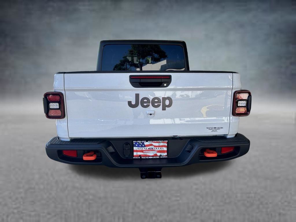 Used 2026 Jeep Gladiator Mojave AWD/4WD image 5