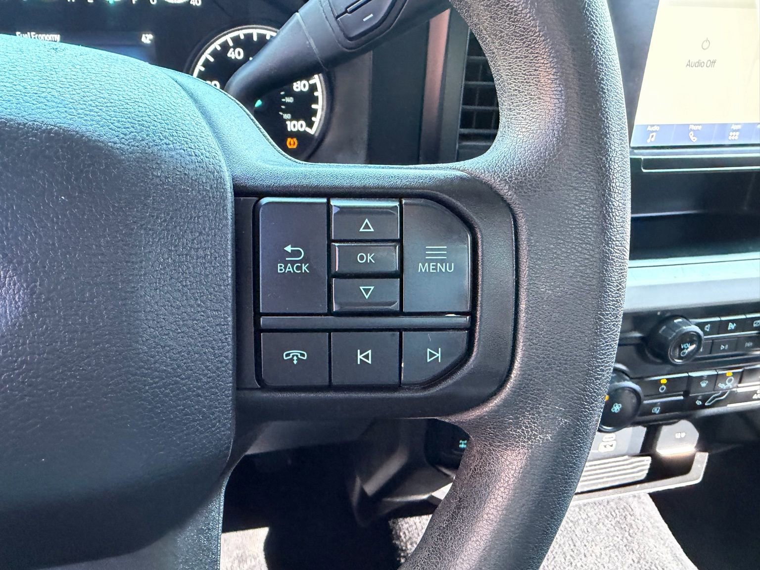 Used 2023 Ford F250 XLT w/ FX4 Off-Road Package image 2