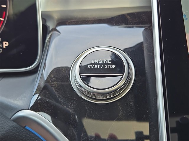 New 2025 Mercedes-Benz GLC 350e 4MATIC image 12