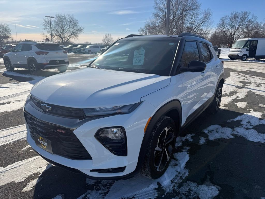 Used 2021 Chevrolet TrailBlazer RS w/ Sun and Liftgate Package image 1