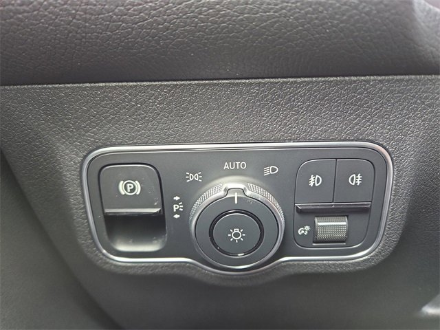 New 2026 Mercedes-Benz GLB 250 4MATIC image 20