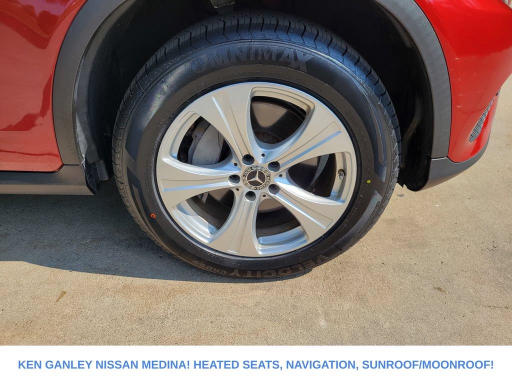 Used 2018 Mercedes-Benz GLC 300 4MATIC image 22