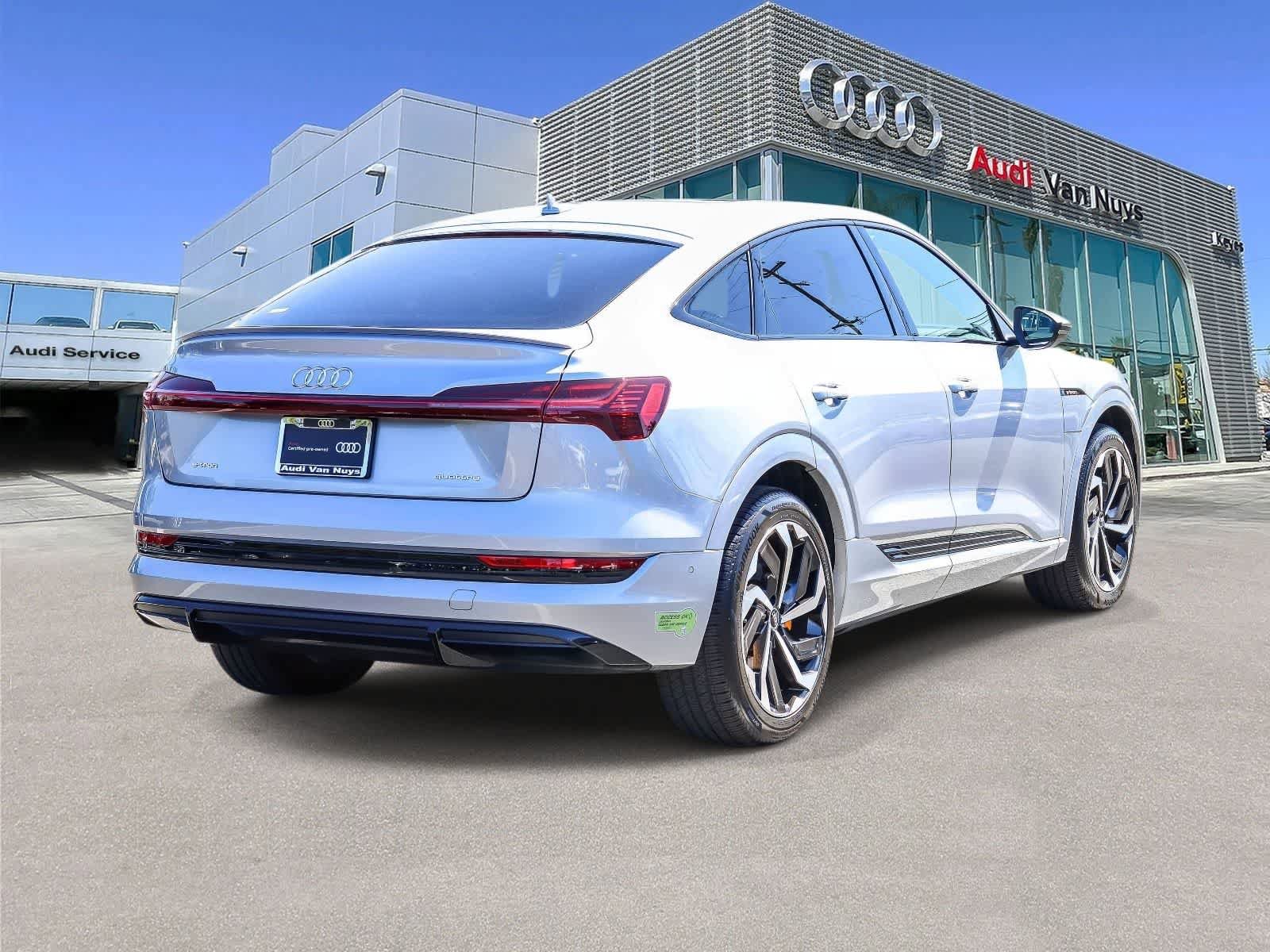 Certified 2023 Audi e-tron Premium Plus w/ Premium Plus Package AWD/4WD image 4