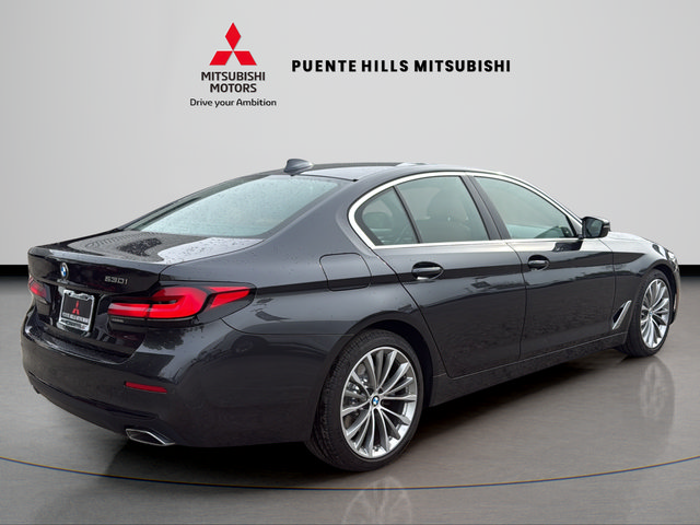 Used 2022 BMW 530i w/ Premium Package RWD image 5