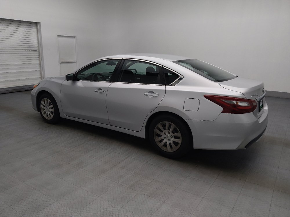 Used 2018 Nissan Altima 2.5 S FWD image 3