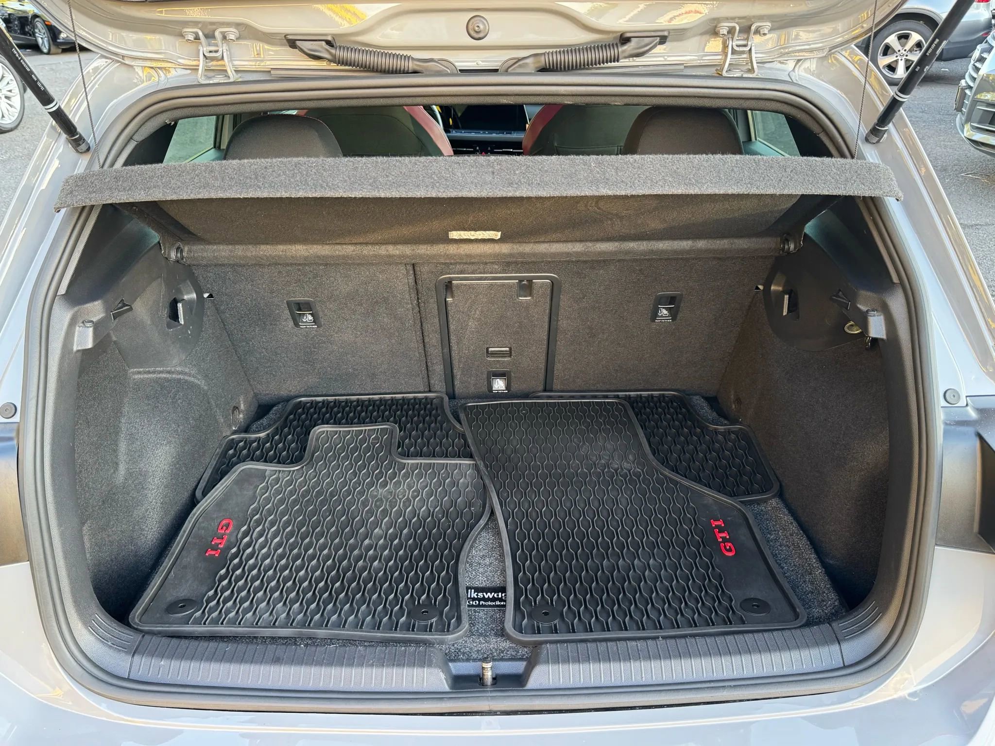 Used 2022 Volkswagen GTI SE image 28