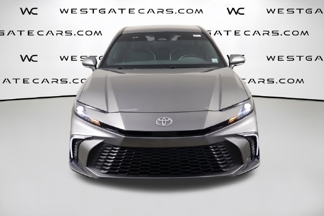 Used 2026 Toyota Camry SE FWD image 2