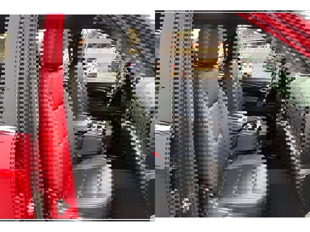 Used 2025 Chevrolet Silverado 3500 LTZ image 8