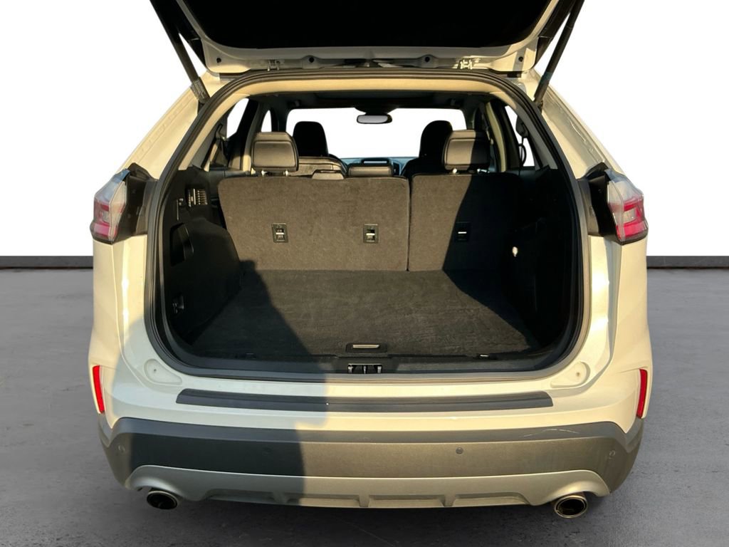 Used 2022 Ford Edge Titanium w/ Equipment Group 301A image 24
