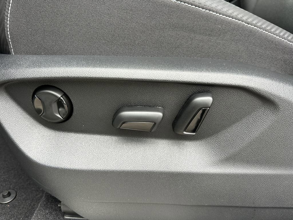 New 2026 Volkswagen Atlas Cross Sport SE image 10