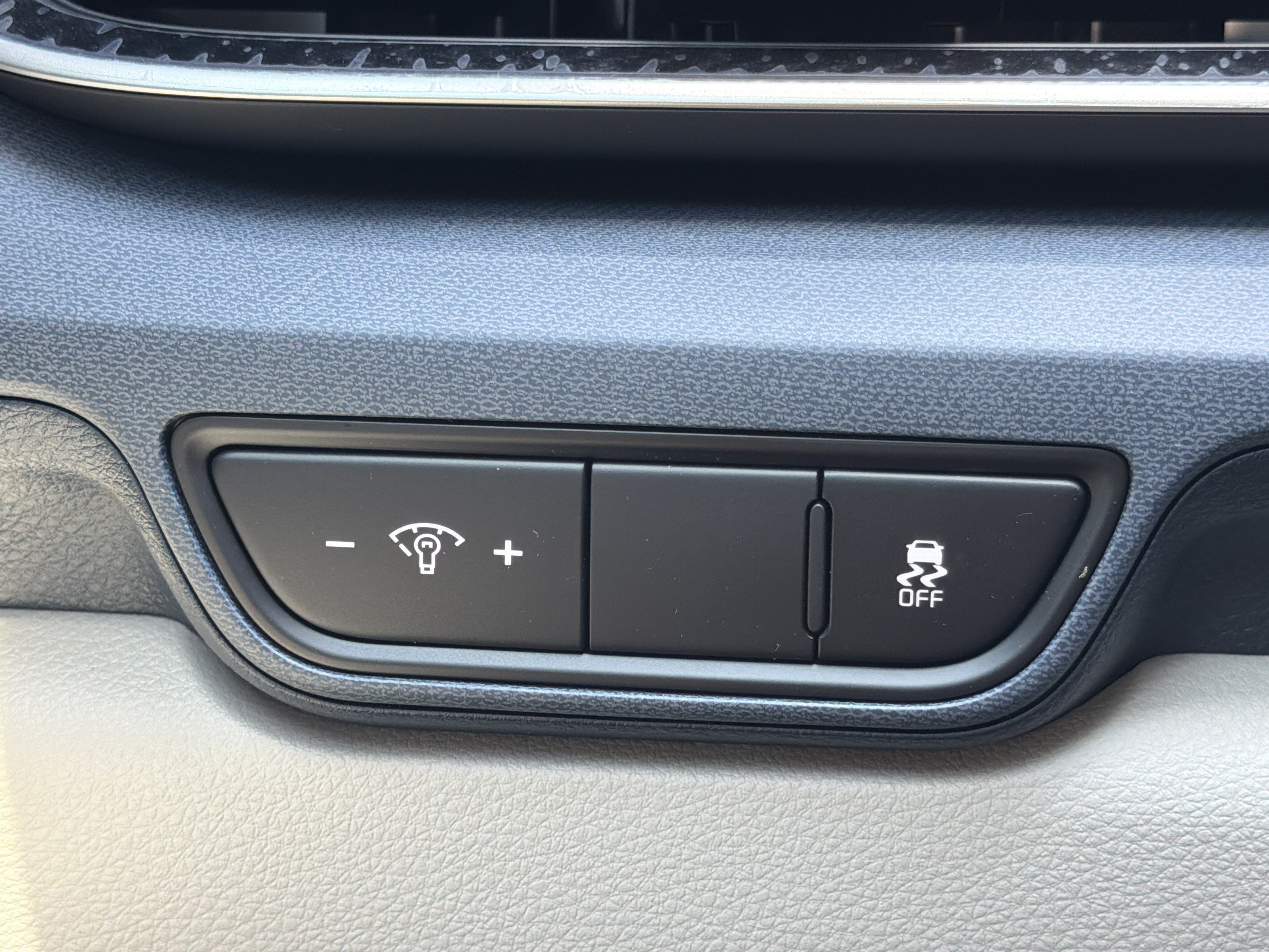 New 2026 Kia Carnival EX FWD image 14