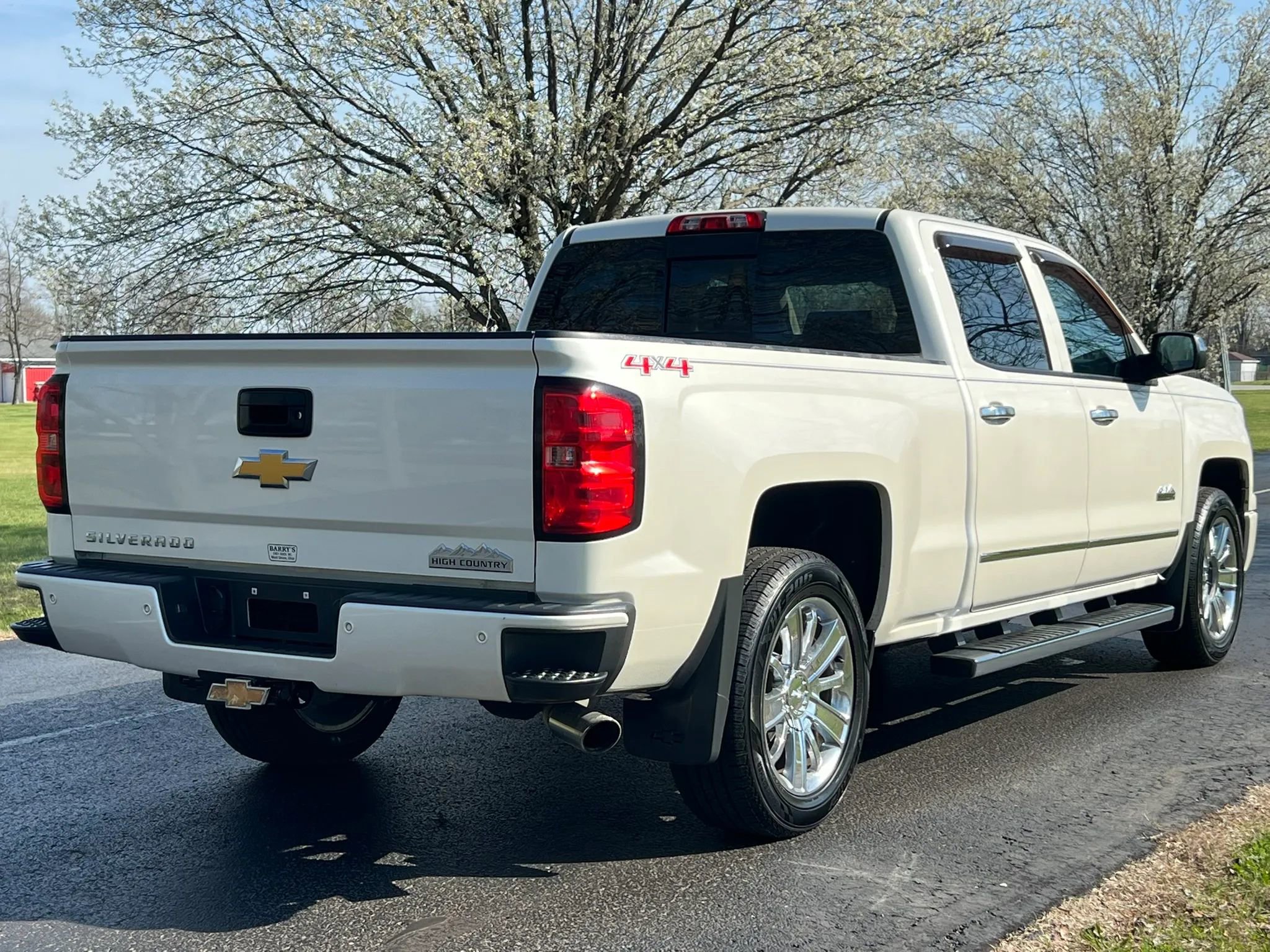 Used 2014 Chevrolet Silverado 1500 High Country w/ High Country Premium Package image 5