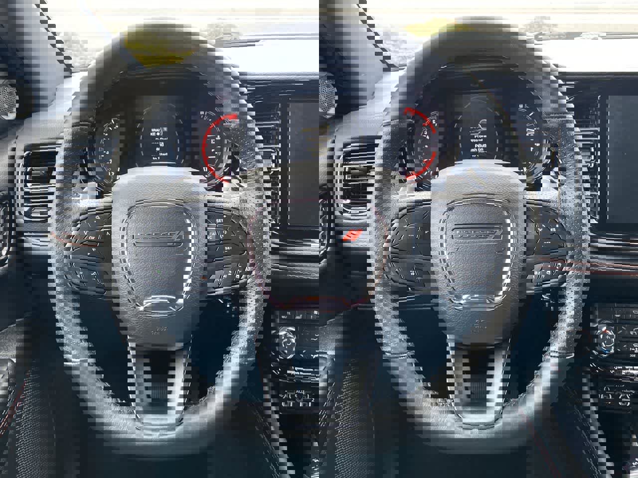 Used 2025 Dodge Durango GT image 14