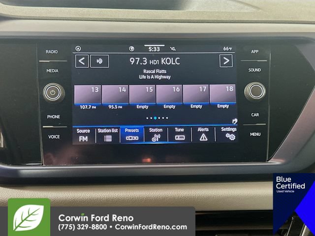 Used 2022 Volkswagen Taos SE FWD image 17