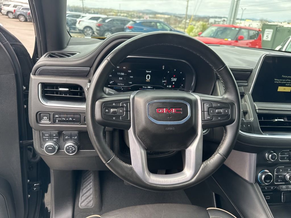 Used 2024 GMC Yukon XL SLT AWD/4WD image 13