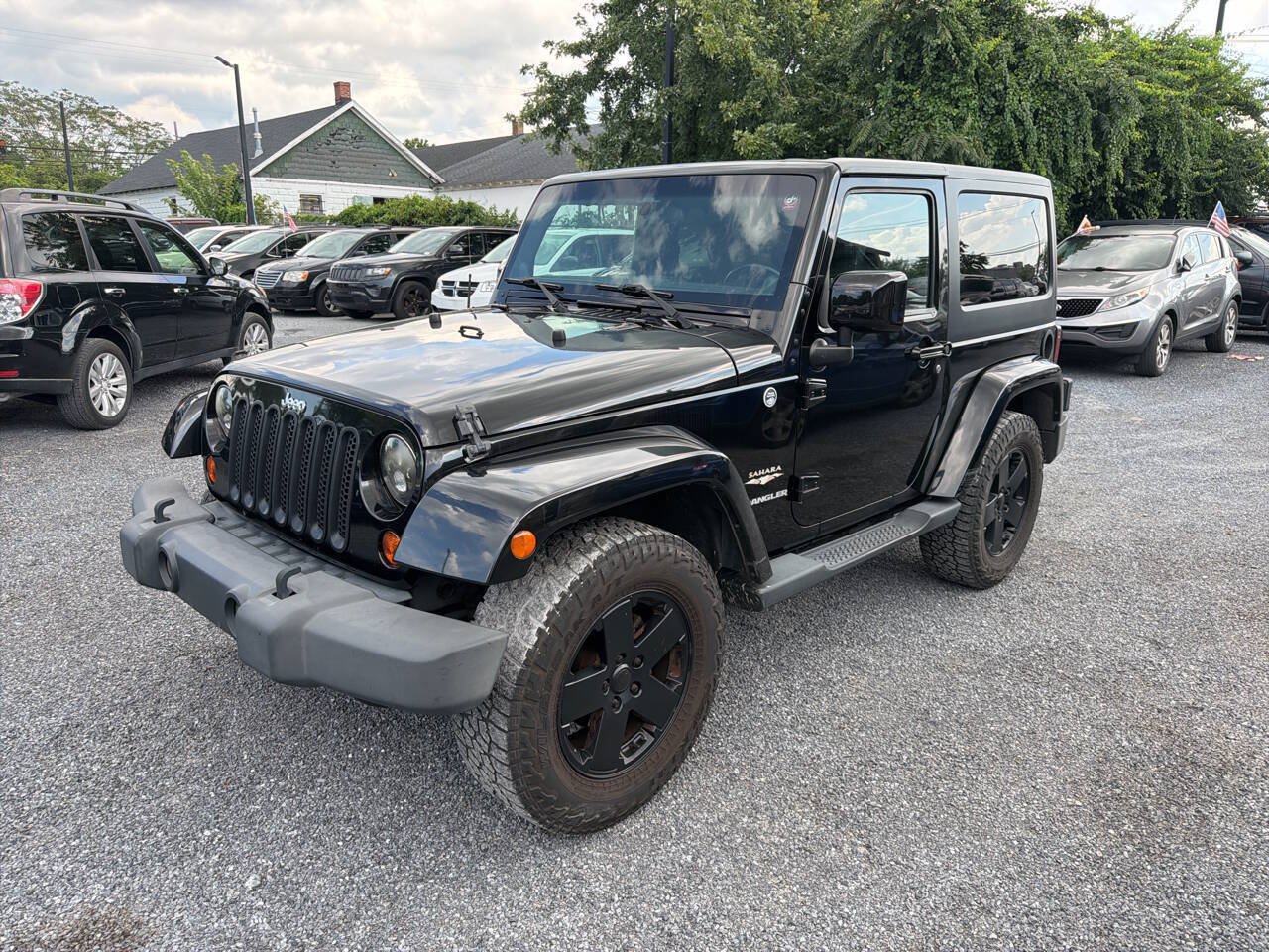 Used 2012 Jeep Wrangler Sahara w/ Dual Top Group AWD/4WD image 1