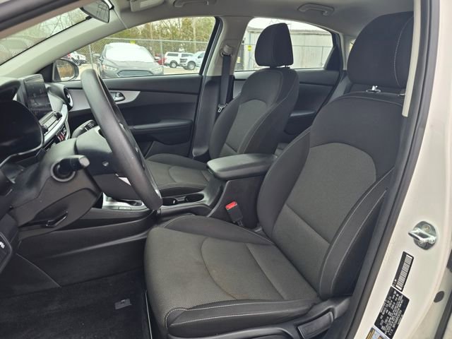 Used 2023 Kia Forte LXS image 10