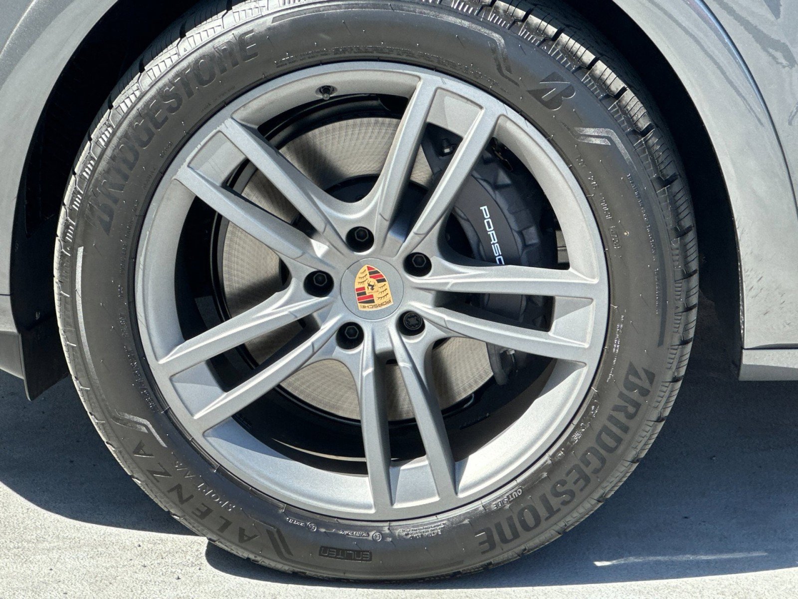 New 2025 Porsche Cayenne Coupe image 26