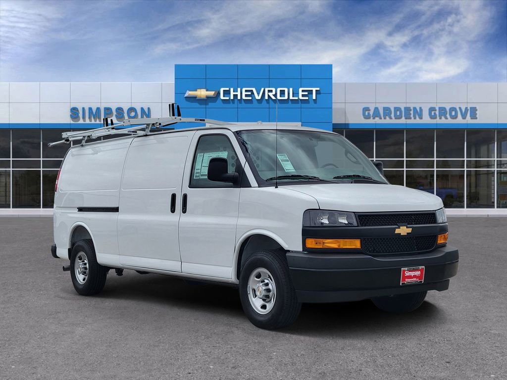 New 2026 Chevrolet Express 2500 Extended w/ Communications Package