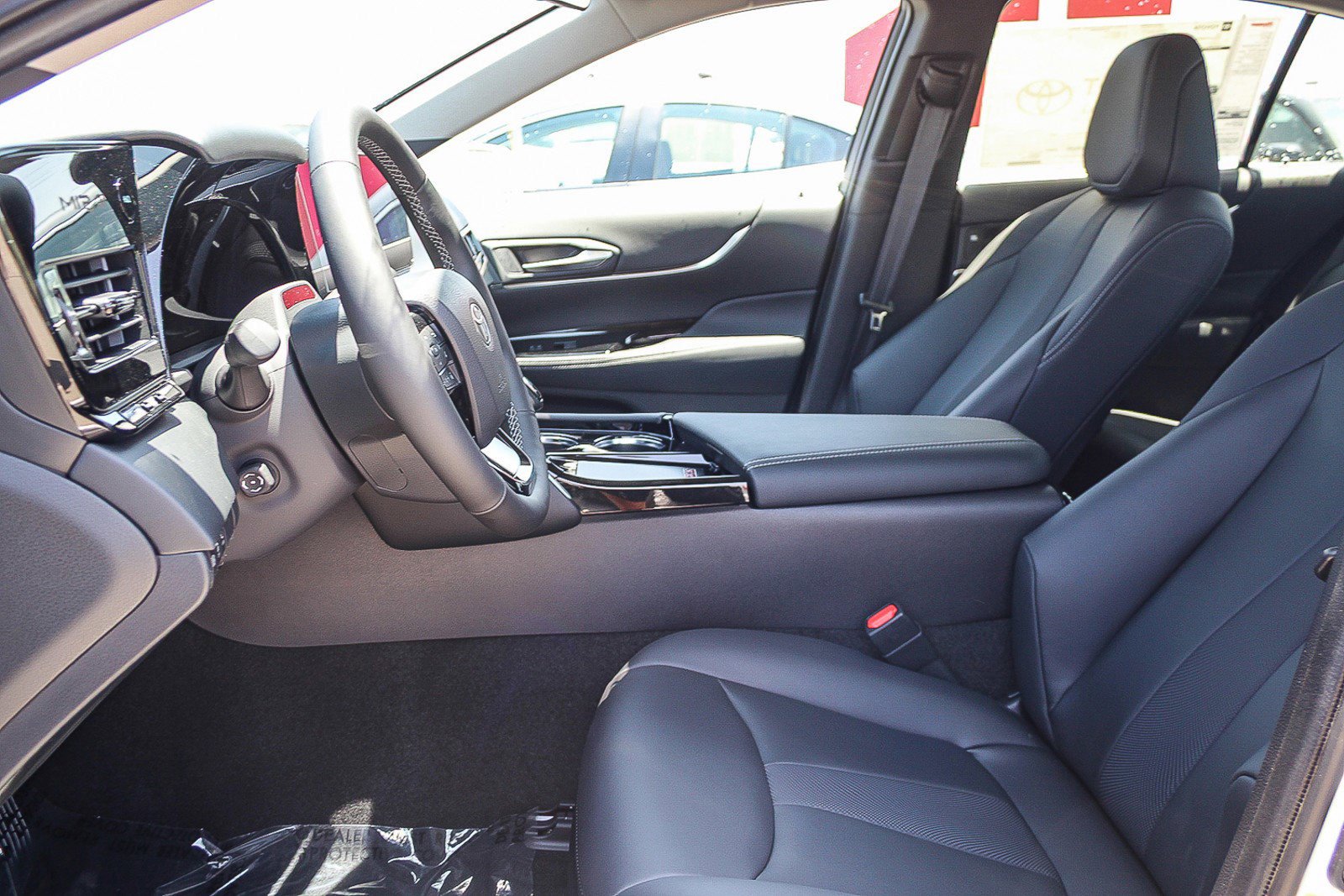 New 2025 Toyota Mirai XLE image 17