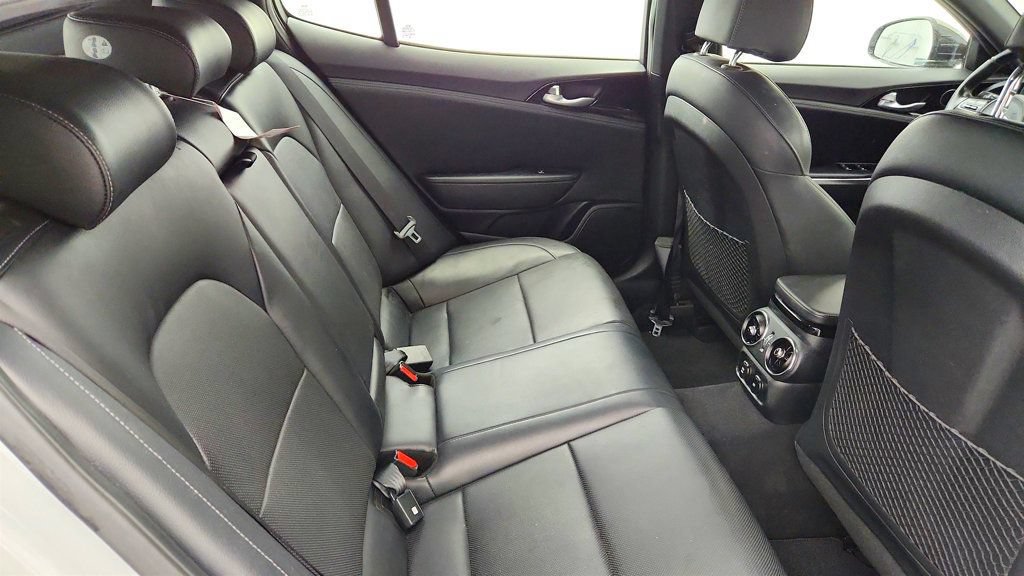 Used 2021 Kia Stinger GT-Line RWD image 21