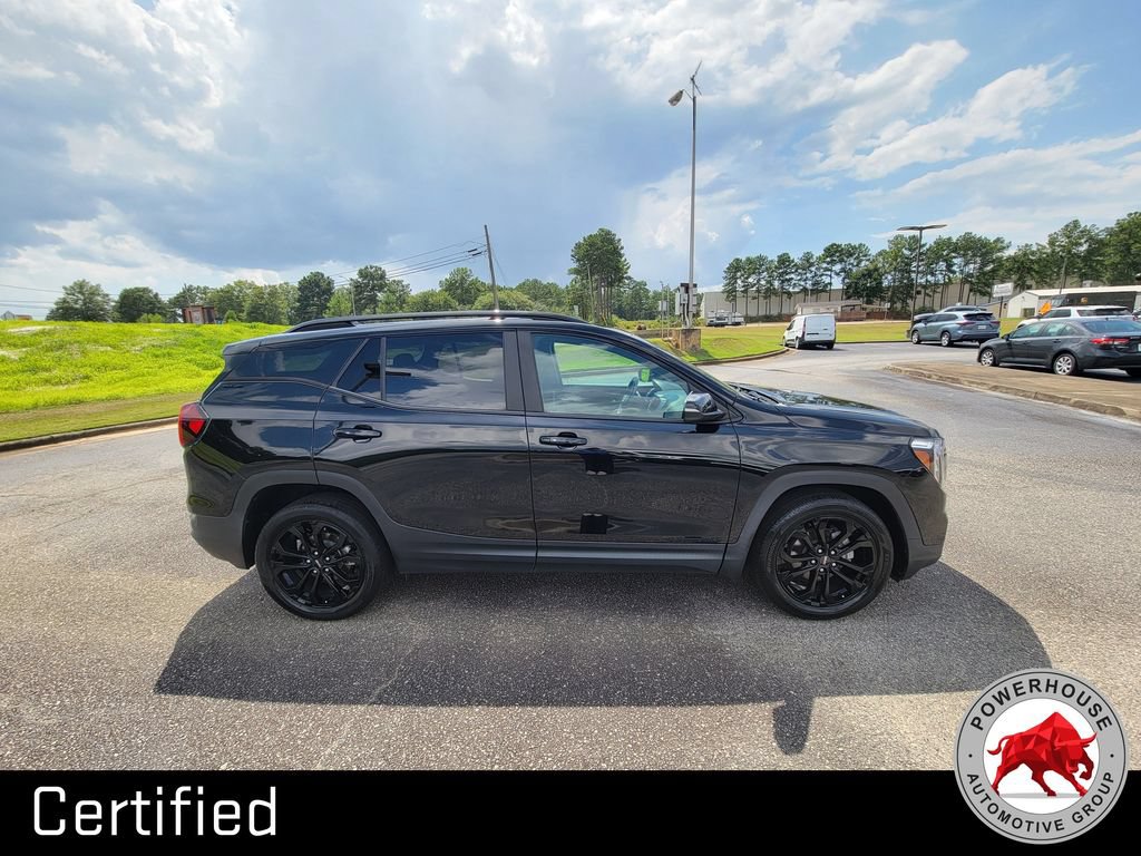 Used 2022 GMC Terrain SLE w/ Driver Convenience Package FWD image 6