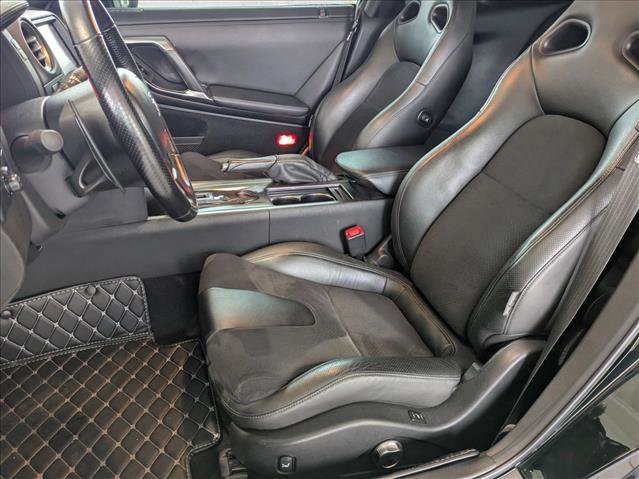 Used 2009 Nissan GT-R Premium image 15