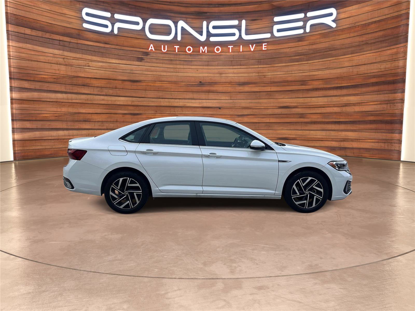 Used 2024 Volkswagen Jetta SEL image 6