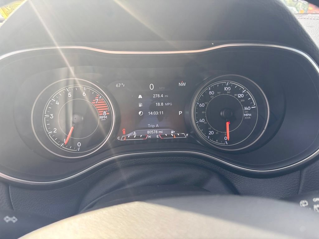 Used 2019 Jeep Cherokee Limited AWD/4WD image 16