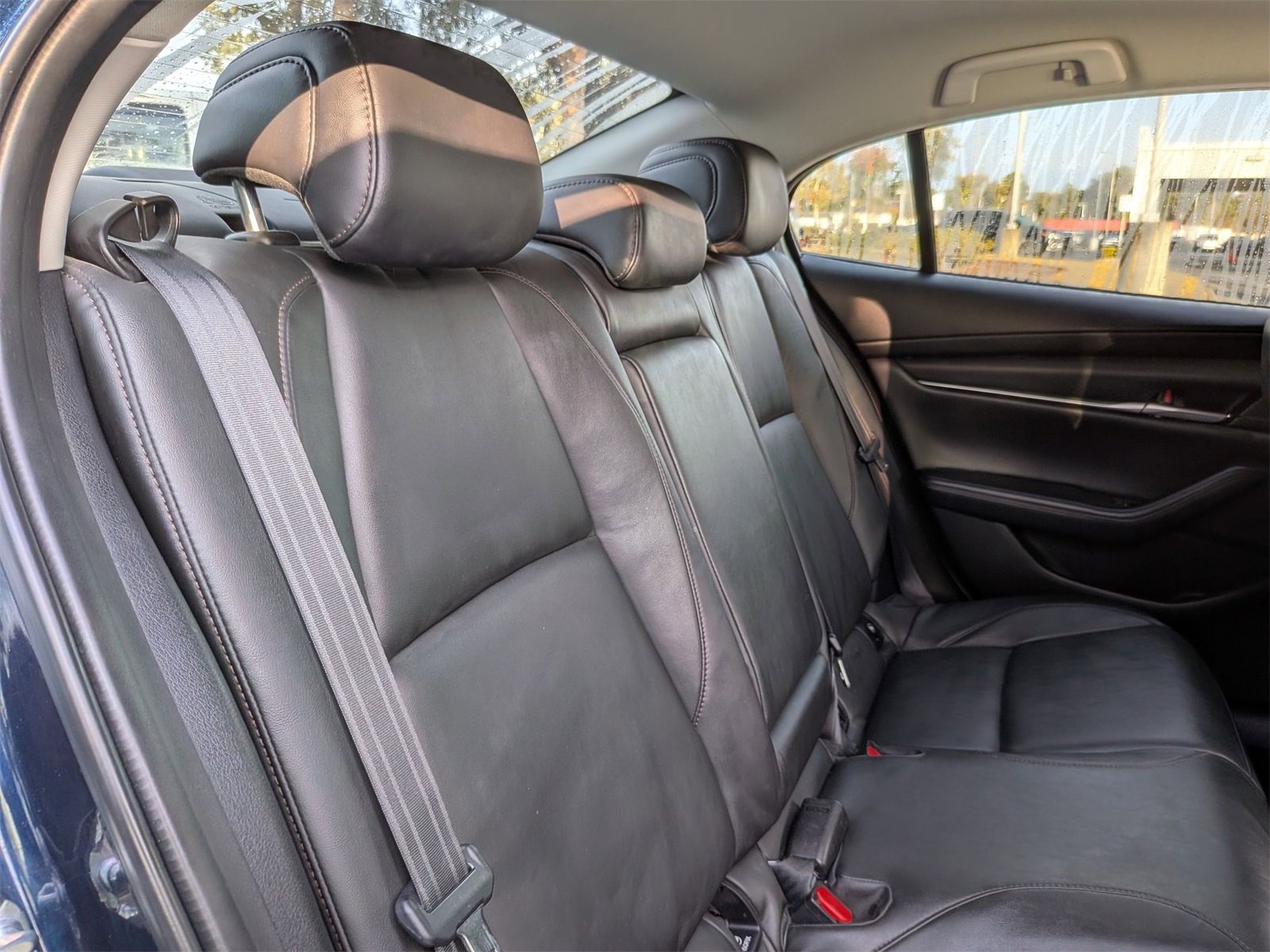 Used 2020 MAZDA MAZDA3 Sedan w/ Select Package image 32