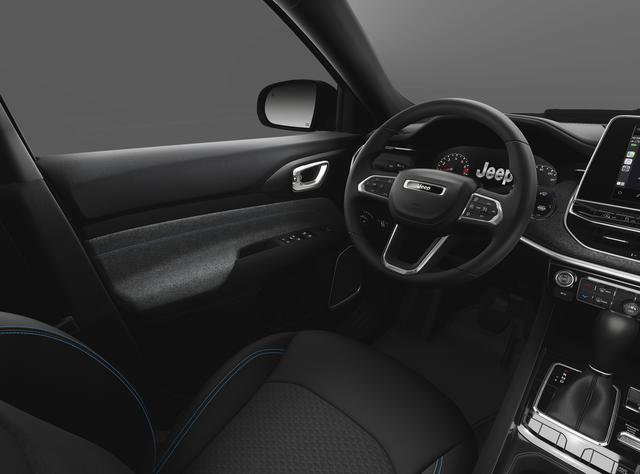 New 2026 Jeep Compass Latitude image 8