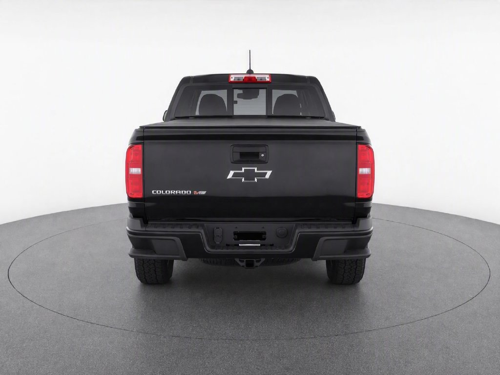 Used 2017 Chevrolet Colorado Z71 w/ Z71 Midnight Edition AWD/4WD image 6