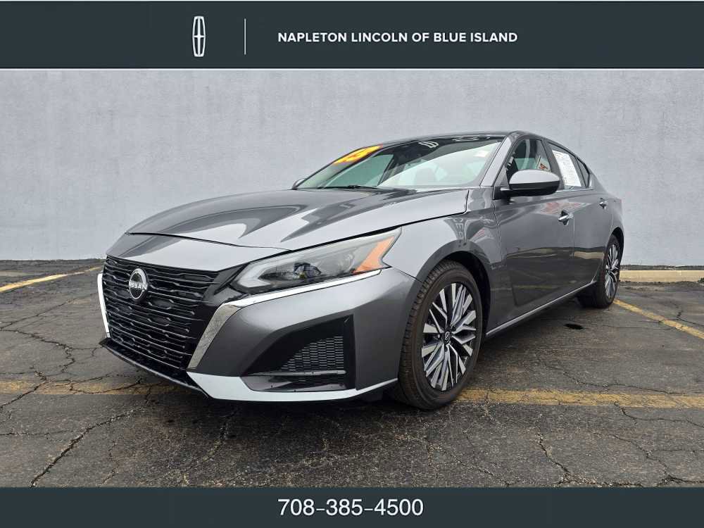 Used 2023 Nissan Altima 2.5 SV