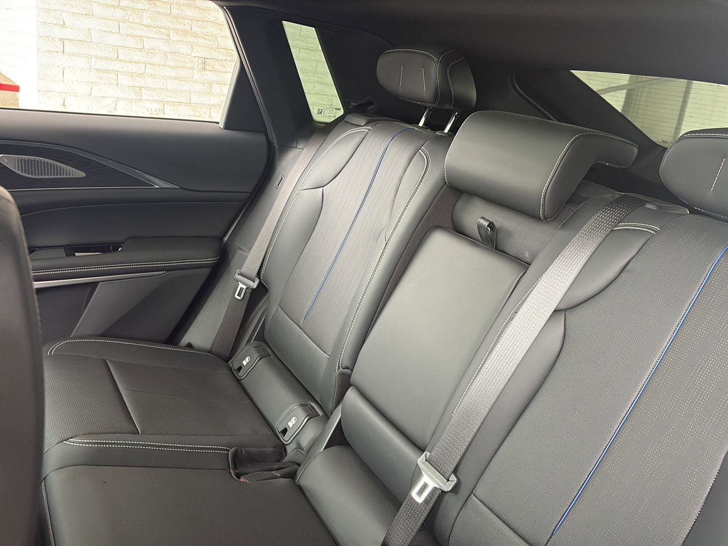 Used 2024 Cadillac Lyriq Sport image 14