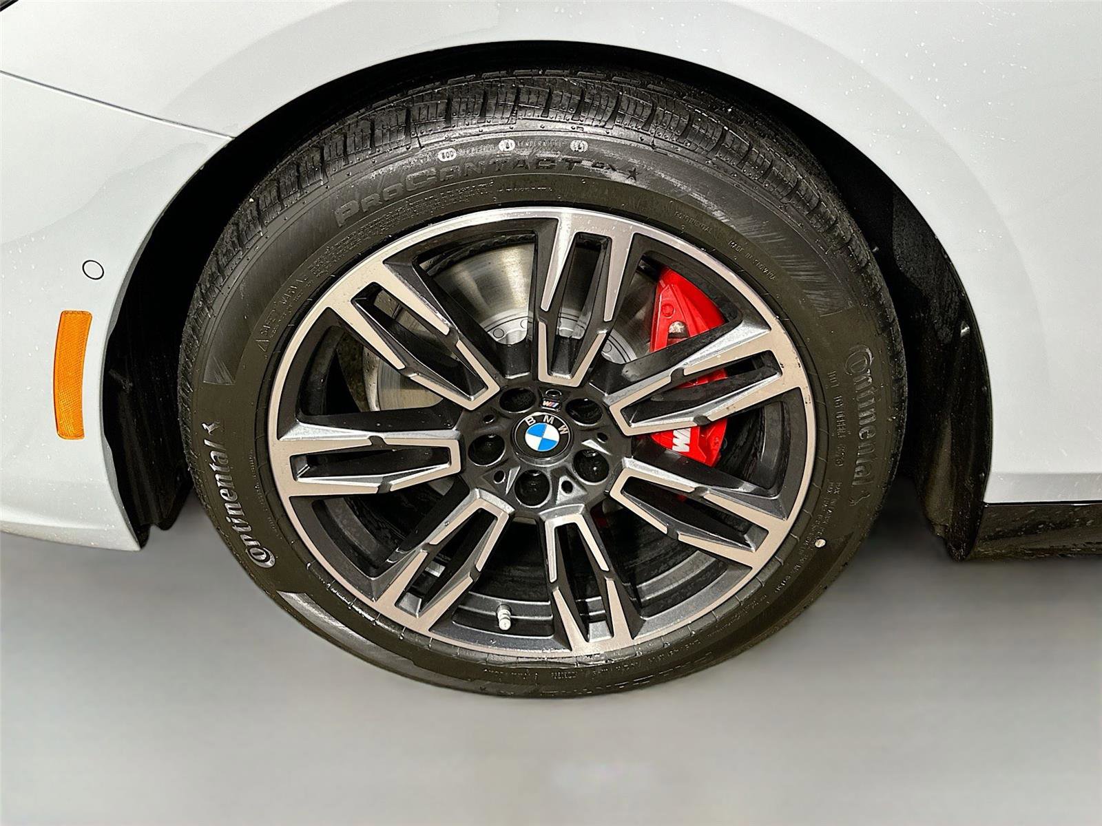 New 2026 BMW 530i xDrive w/ M Sport Package image 33