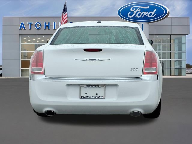 Used 2014 Chrysler 300 image 6