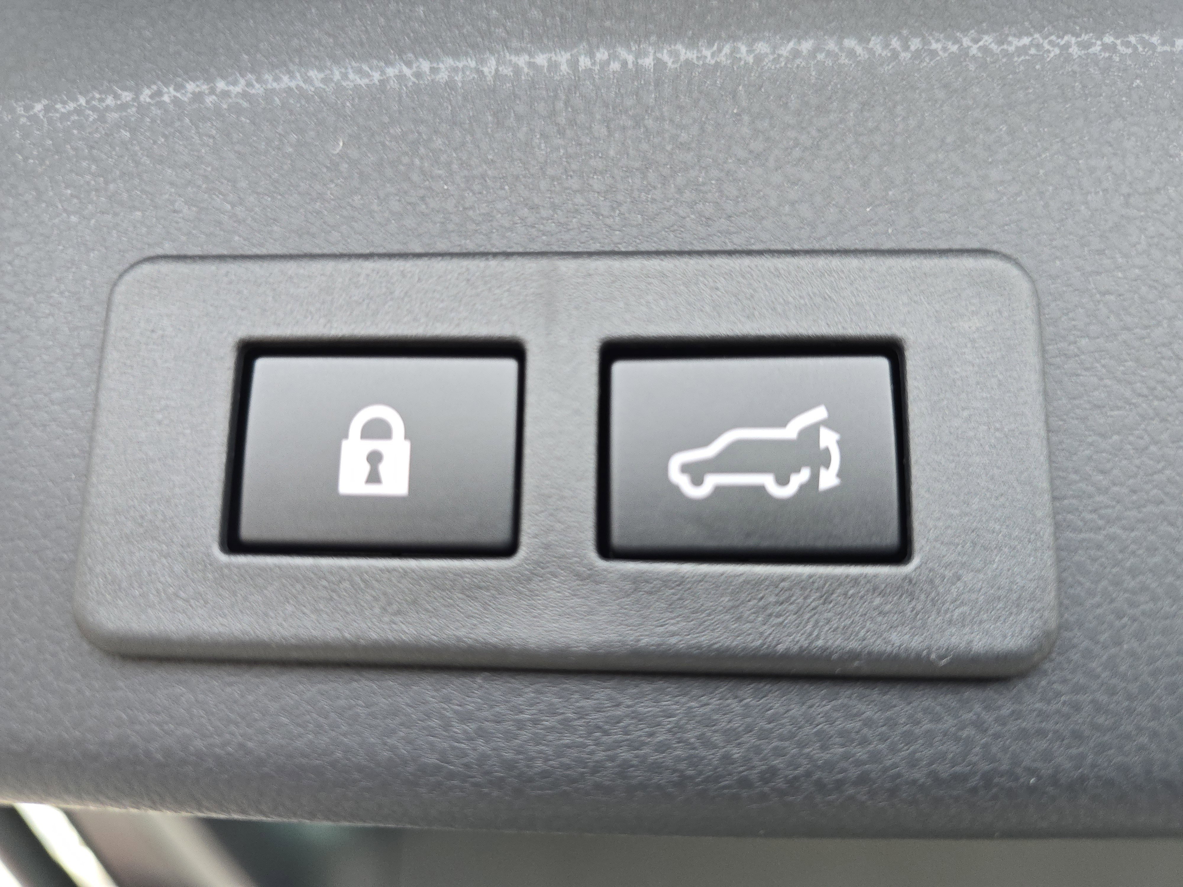 New 2026 Subaru Ascent Limited image 16