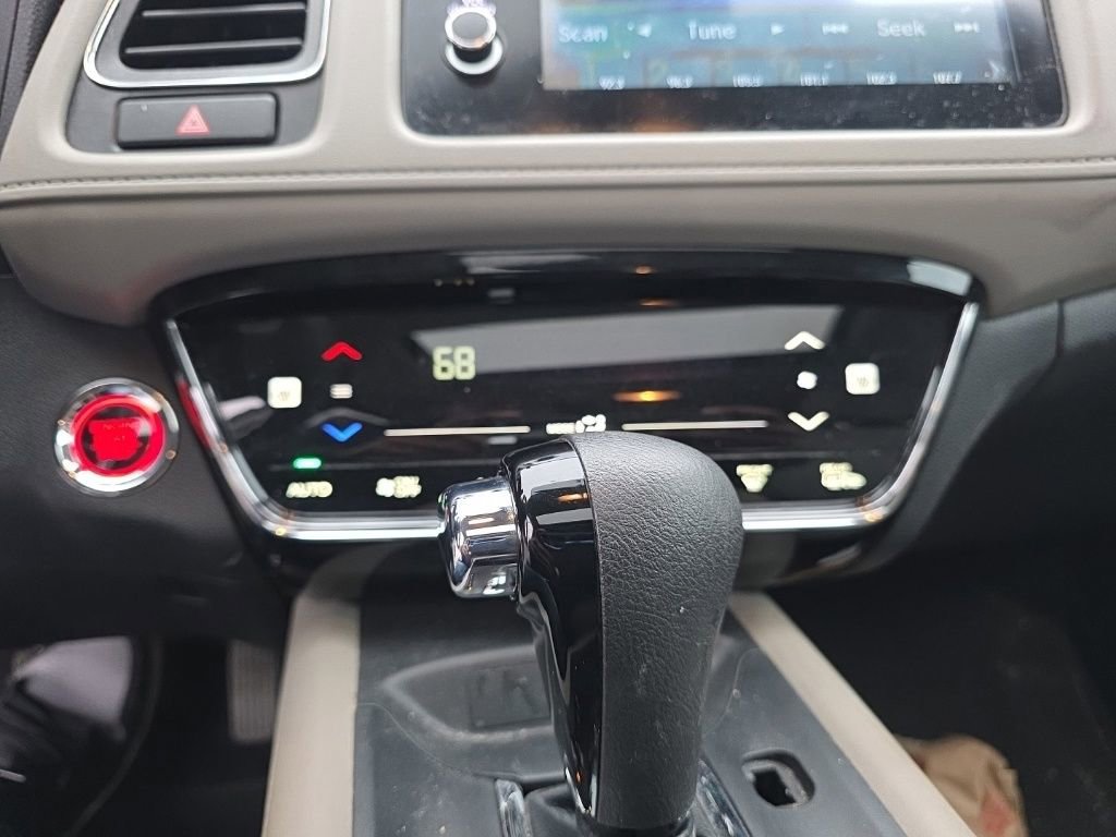 Used 2021 Honda HR-V EX image 17