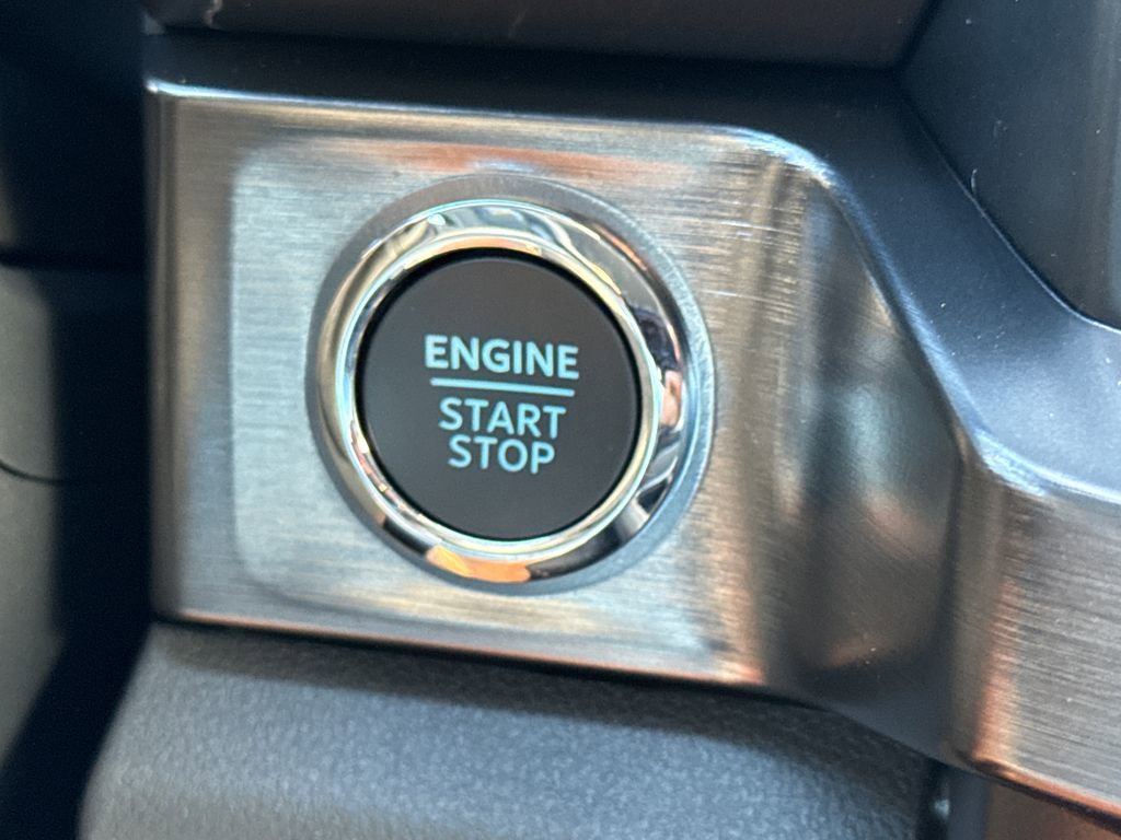 New 2026 Ford F250 Lariat image 23