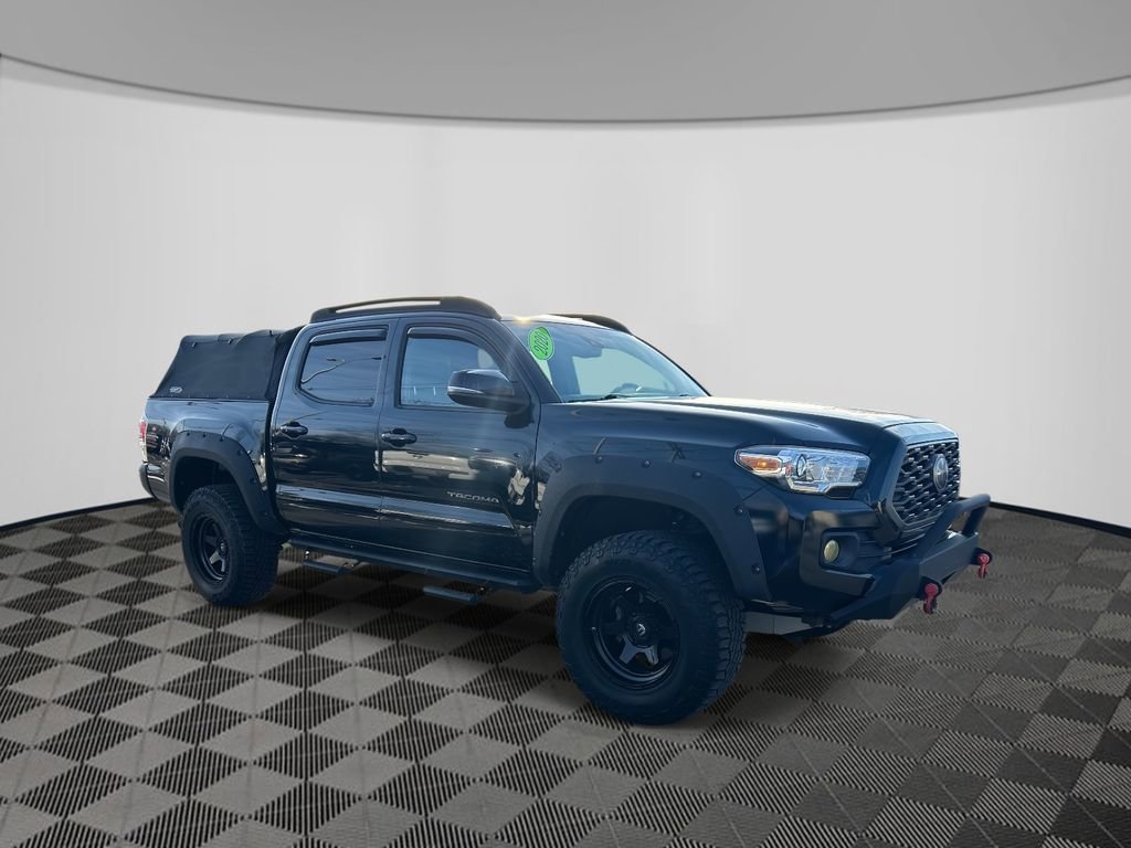 Used 2020 Toyota Tacoma TRD Off-Road image 3