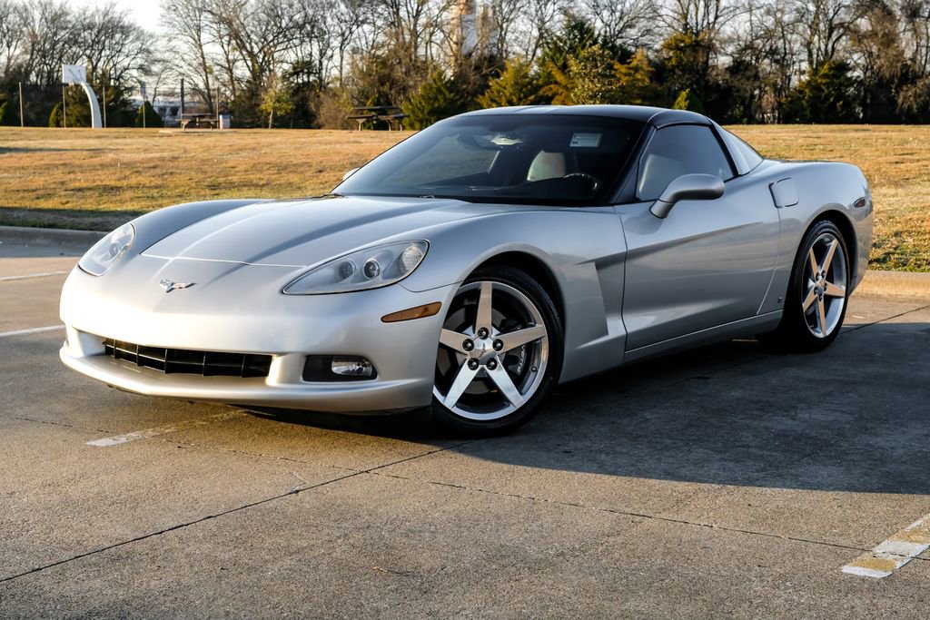 Used 2006 Chevrolet Corvette Coupe w/ Preferred Equipment Group image 3